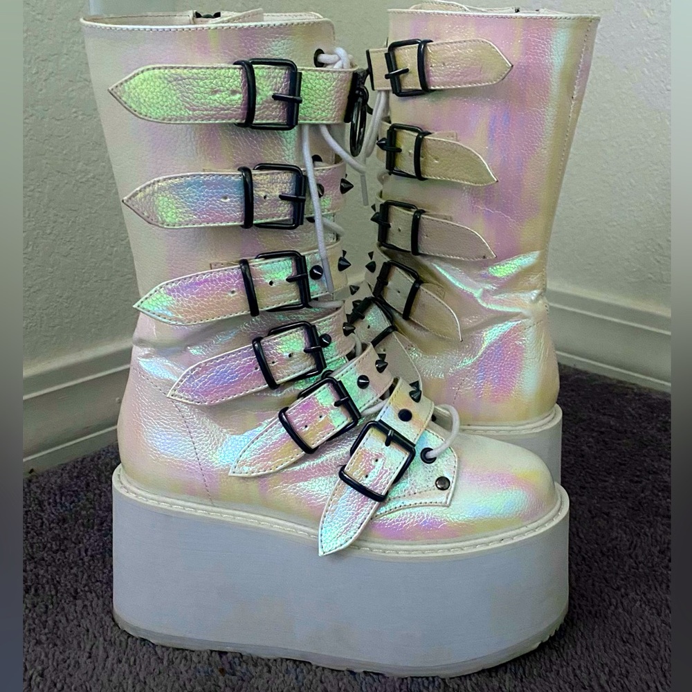 Demonia Damned-225: Size 8